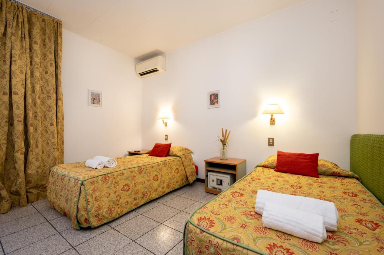 Camelia Rooms Venice Guesthouse Местре Экстерьер фото