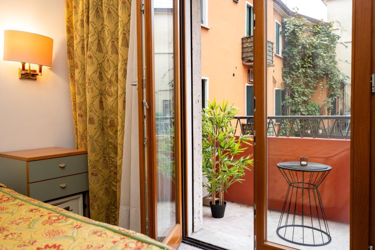 Camelia Rooms Venice Guesthouse Местре Экстерьер фото